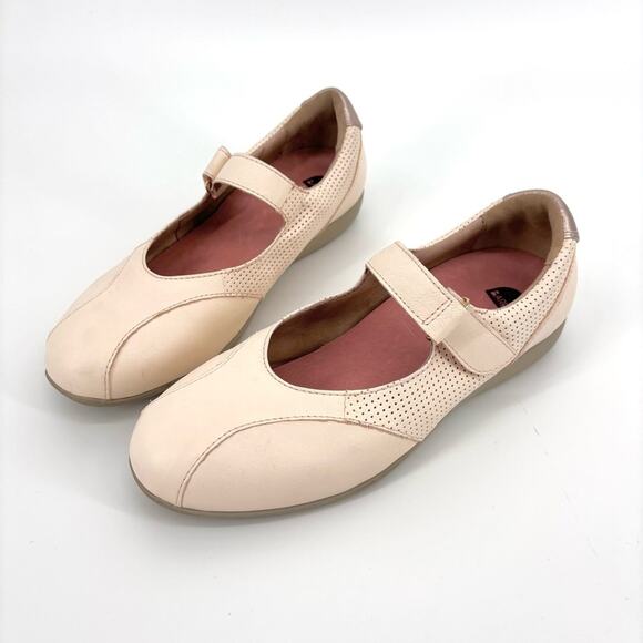 Bared Footwear Women's Pale Blush Mary Jane Flats